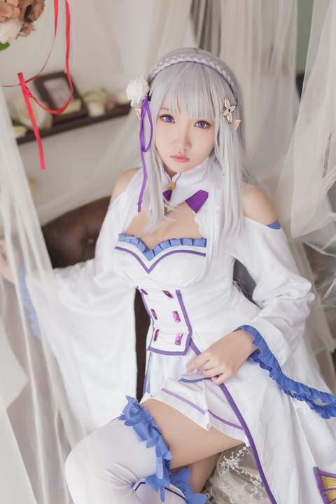 瓜希酱艾米莉亚05.jpg 瓜希酱艾米莉亚05.jpg