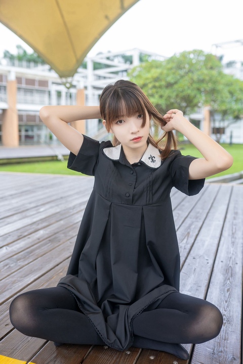 No.020-户外黑丝长腿-41P-009.jpg No.020-户外黑丝长腿-41P-009.jpg