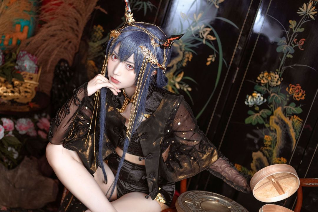 No.009-明日方舟-陈-音律联觉-12P-002.jpg No.009-明日方舟-陈-音律联觉-12P-002.jpg