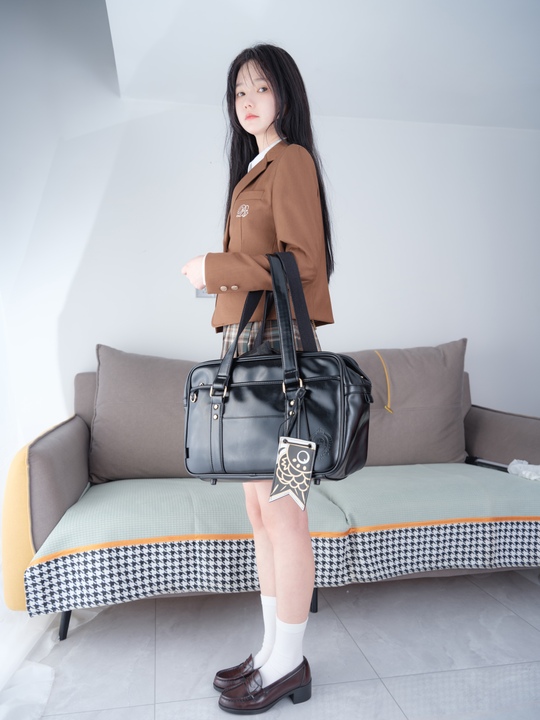 [紧急企划] 小恩 – 【VIP】捆绑 [110P1V-9.86GB]-玩图志