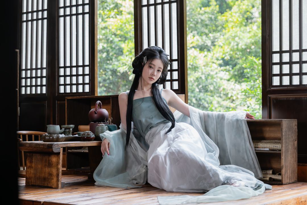 年年Nnian 浣溪沙 [80P-680MB]-玩图志