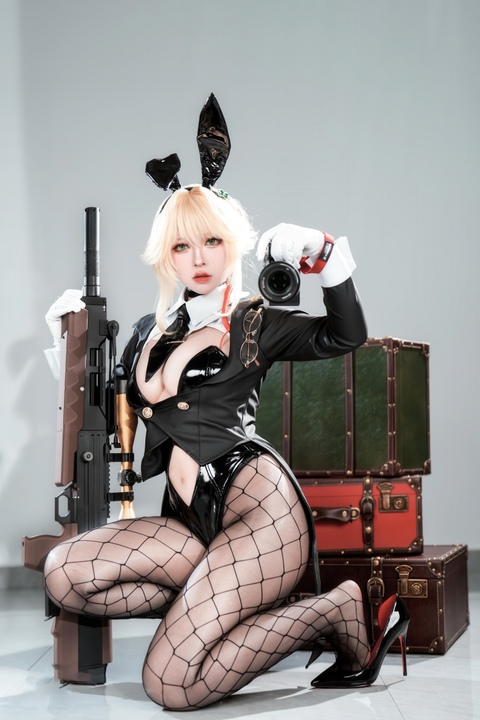 NO.097 半半子 – 愛德ェントバニー [62P-375MB]-玩图志