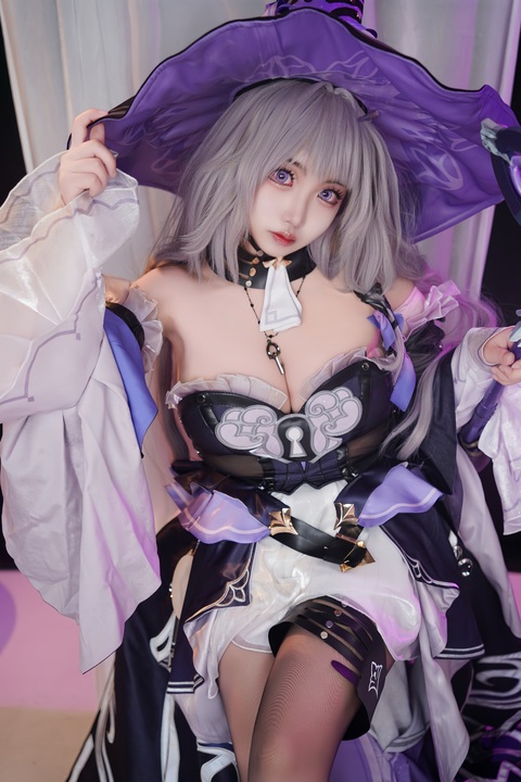 NO.014 香草奶喵 – HSR 大黑塔 [111P32V-1.63GB]-玩图志