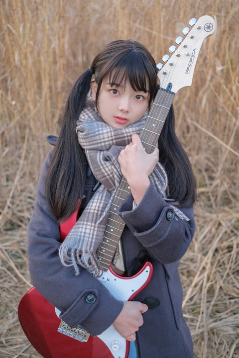 稚乖画册 赤西夜夜 清新日常风 83P+2V 吉他主题少女写真-玩图志