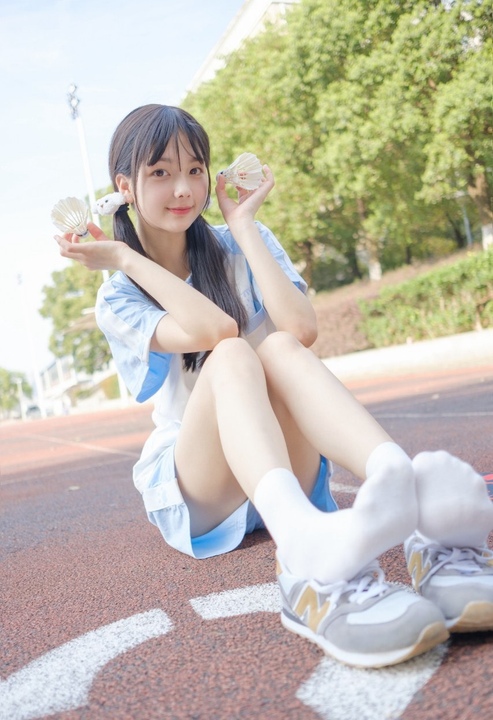 赤西夜夜 - 运动服