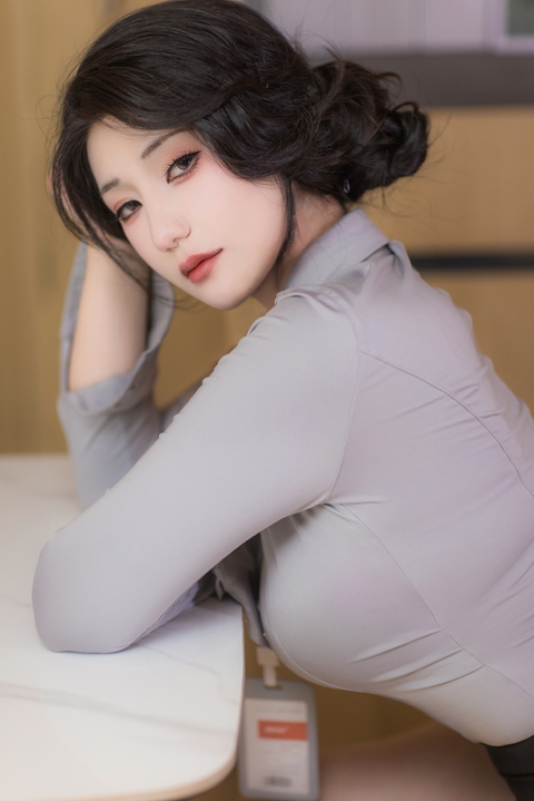 星澜 - 寝取人妻新员工 (2)