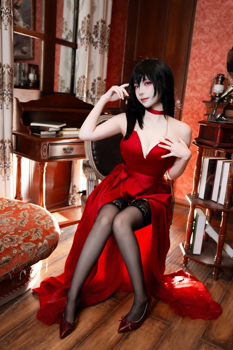 禁断诱惑！二佐Nisa – 大凤毒苹果：32P 记录《碧蓝航线》最危险的红黑美学-玩图志