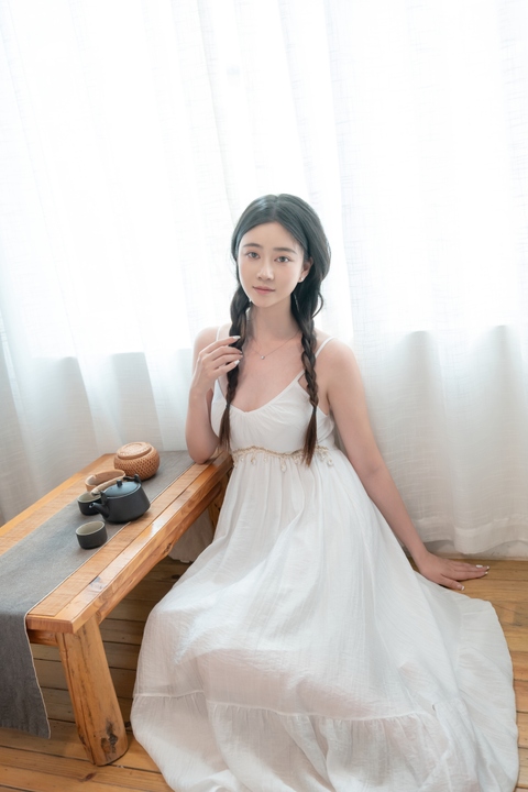 极致通透！年年Nnian – 云念：80P 捕捉最轻盈的白丝少女与云端白日梦-玩图志