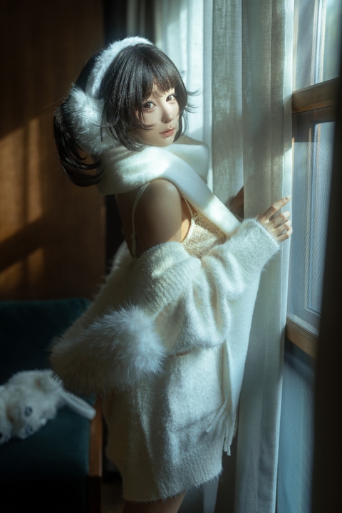 蠢沫沫 – 白毛衣：18P 1V 记录最极致的呼吸感采样-玩图志