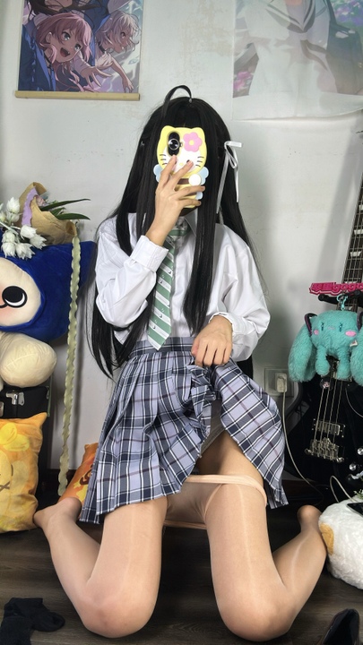 琴里gogo梨 · 女子乐队的呐喊｜[177P+342P+13V] · 舞台与青春的共振瞬间-玩图志