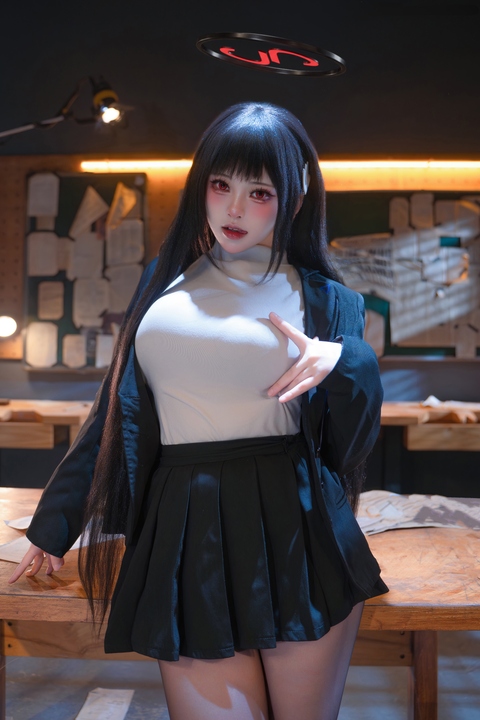 呙呙 · 调月莉音｜24P · 轻盈节奏中的角色还原-玩图志