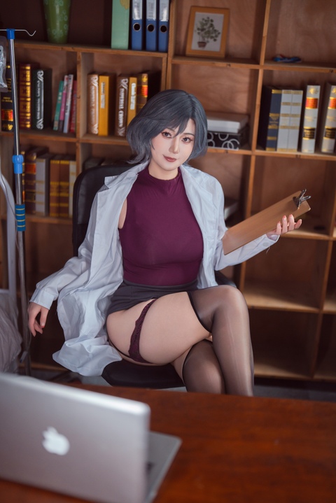 星澜 · 保健室的失格医生｜68P+2V · 情境叙事中的沉浸张力-玩图志