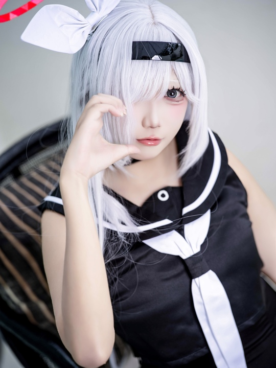 坠星大聪明 · 普拉娜泳装写真｜48P · 夏日轻感的真实瞬间记录-玩图志