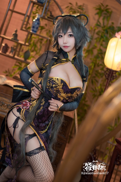 筱田甜 · 洛天依金丝雀｜30P · 色彩驱动的视觉聚焦-玩图志