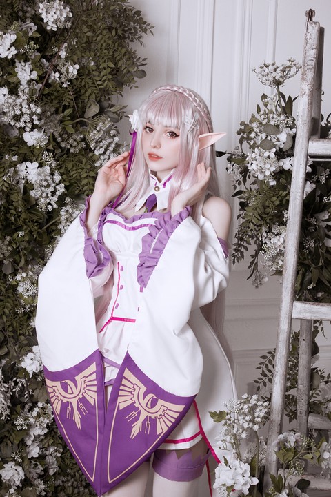 Tenletters · 艾米莉亚Emilia｜14P · 小体量中的角色瞬间捕捉-玩图志