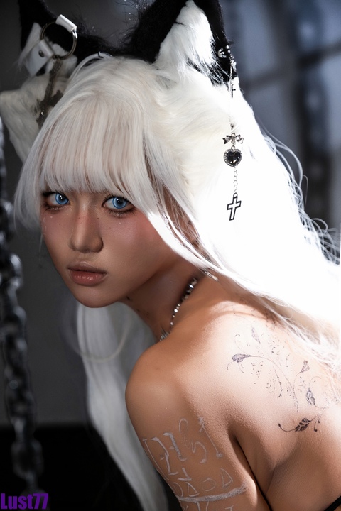 柒柒不可爱 · 笼中兽｜192P+1V视频 · 困兽之笼，无人可开-玩图志