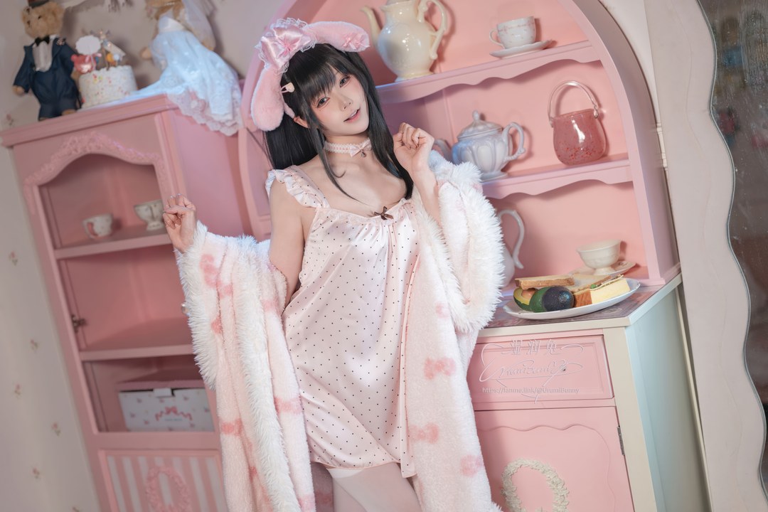 Yiko湿润兔 · 2026年04月作品 晚安少女 [118P+3V-3.45GB]-玩图志