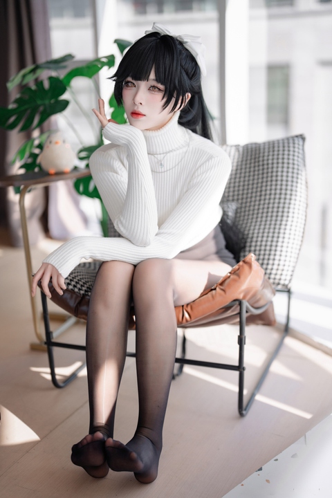 轩萧学姐 · 高雄cos｜武者的内在修养｜68P · 克制力量下的角色沉稳表达-玩图志