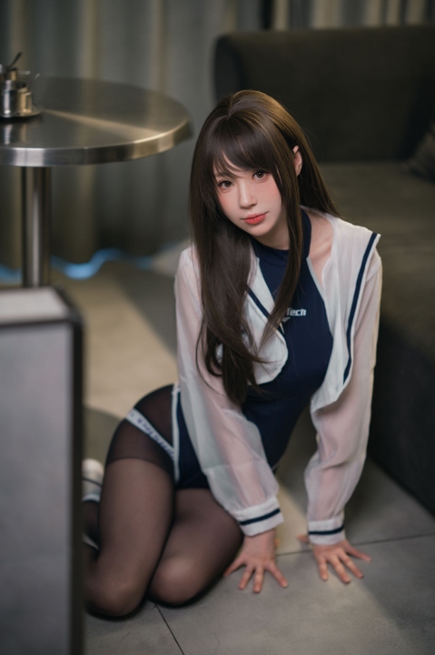 西园寺南歌 · 竞泳史莱姆cos｜70P+20V · 流动材质下的非人融合表达-玩图志
