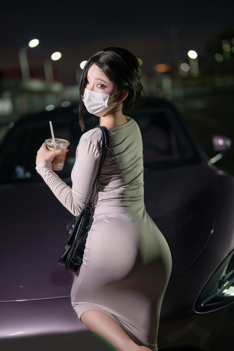抱走莫子aa - 天台姐姐 (2)