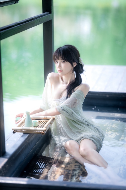 Shika小鹿鹿 · 江南水色｜65P3V-1.03GB · 烟雨行舟的墨韵少女-玩图志