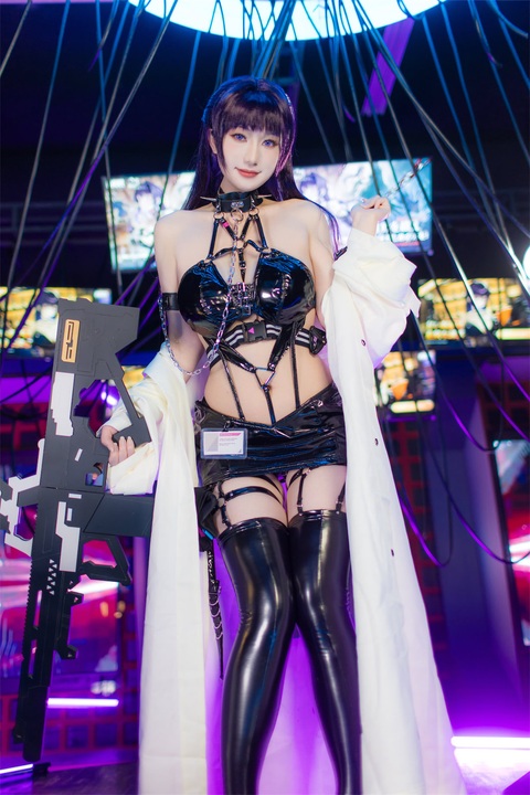 星澜 · NIKKE 米哈拉｜78P2V · 净化之火的无声祷言-玩图志