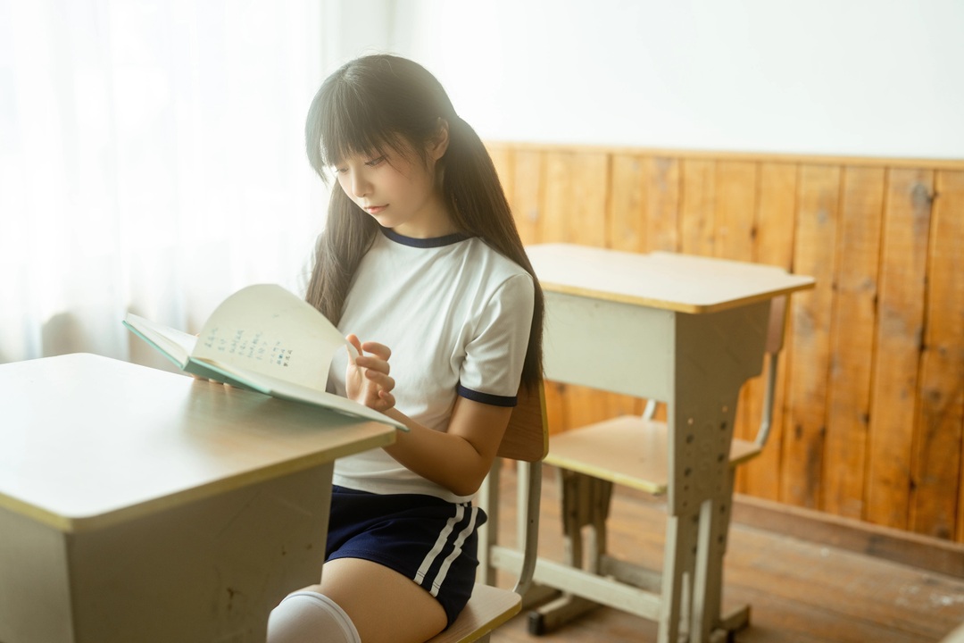 滕子京大王 · 午后教室｜34P1V-781MB · 青春记忆的显影液-玩图志