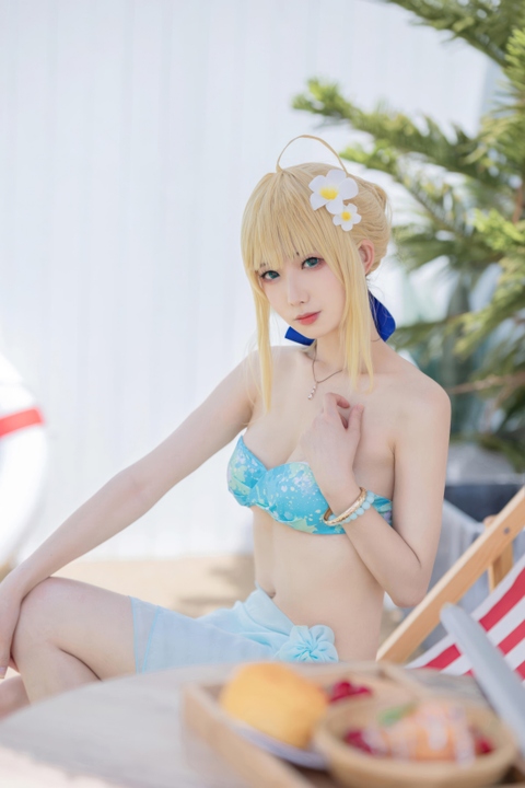封疆疆v · FGO Saber 泳装｜50P · 不列颠的骑士王，夏日不加班-漫图社