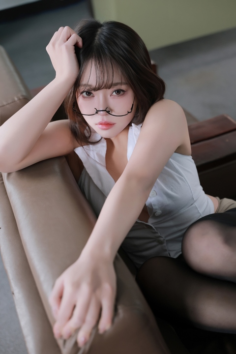 lovxena - Office Girl (1)