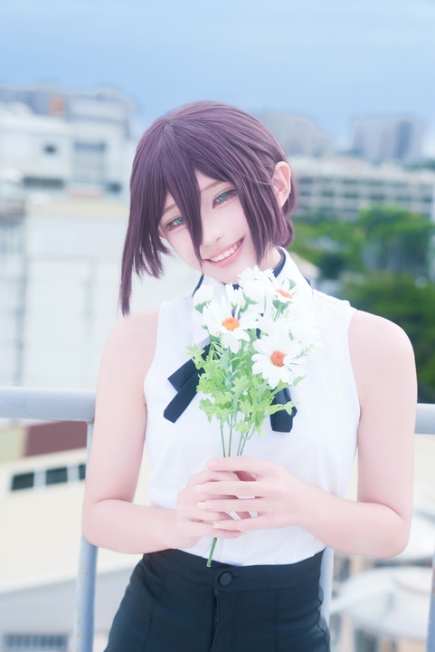 雪奈Yukina · 链锯人 蕾塞 室内｜63P+视频 · 她对你说“再见”，嘴型像“下次见”-漫图社