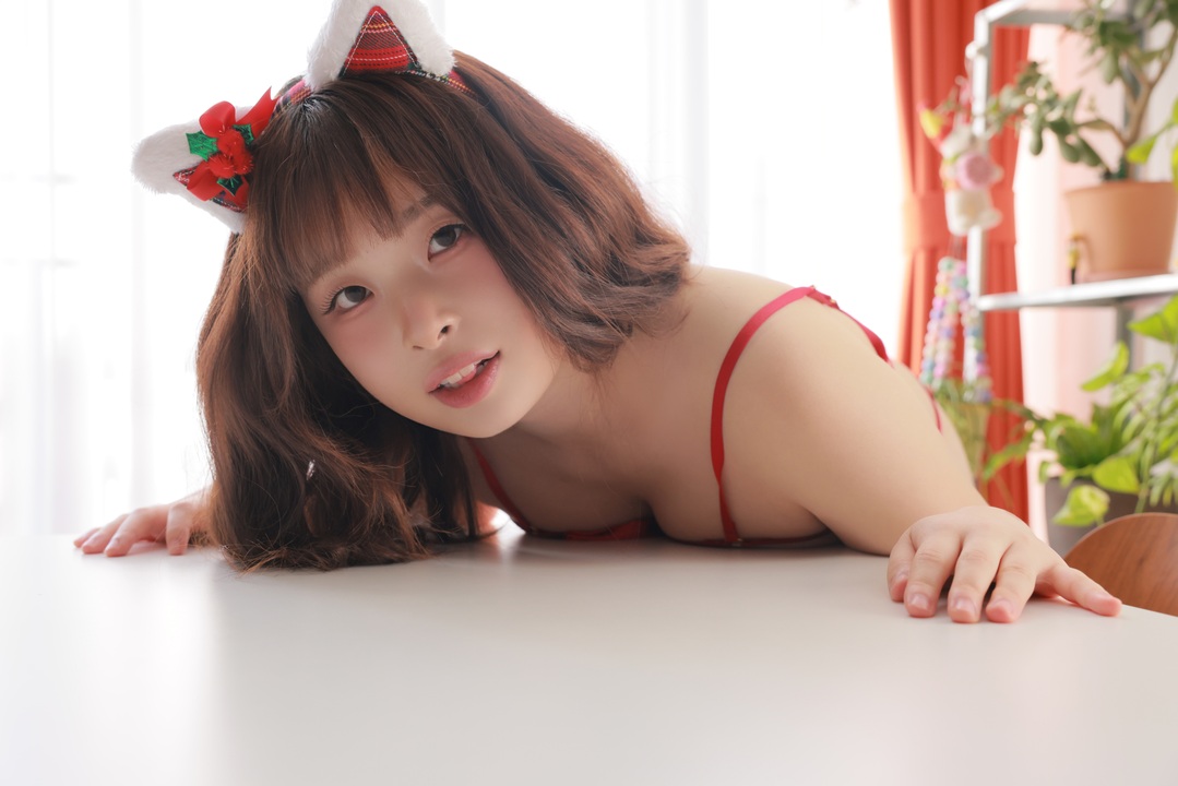 Yui - SWEETBOX Santa Chaera｜91P+2V · 圣诞名单，第一行是你的名字-玩图志