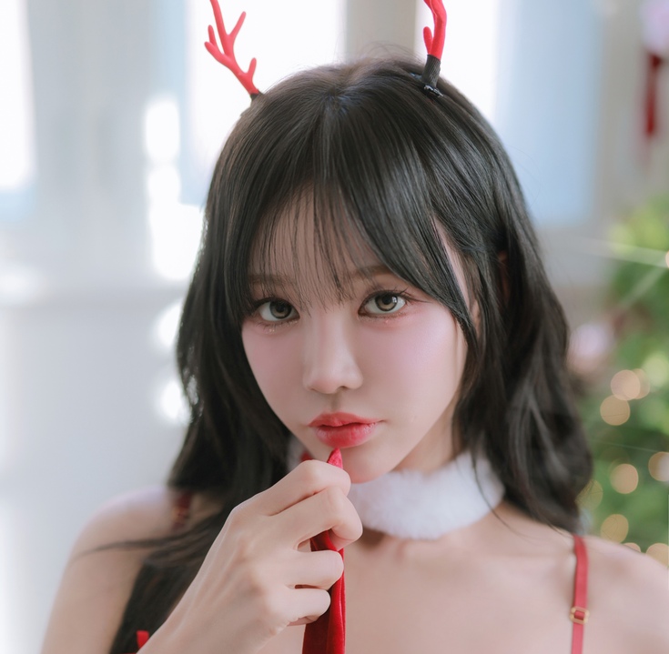 WINTERD – KiraKira Christmas Pictorial｜30P · 451MB · 银铃、绒帽与未化的初雪-玩图志