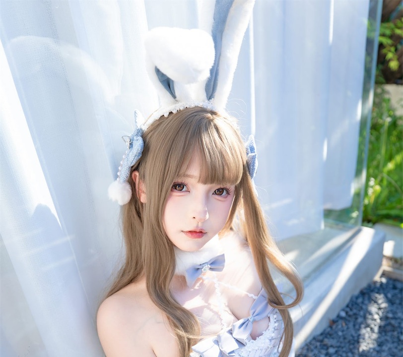 神楽坂真冬 - 萌兔初沐｜150P+2V · 绒耳初湿，白雾蒸汽里她把软毛蹭进你掌心-玩图志