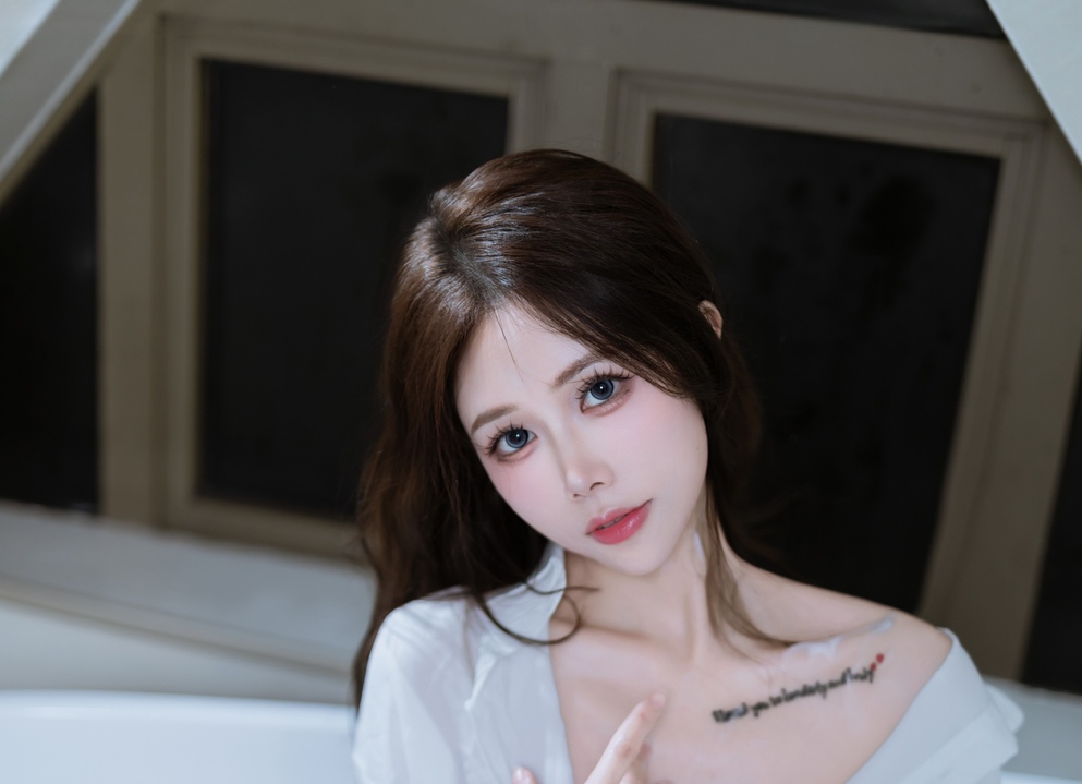 请叫我若生 - 捆绑衬衫｜85P · 802MB · 白棉布失序，她在疏离里把袖口系成死结-玩图志