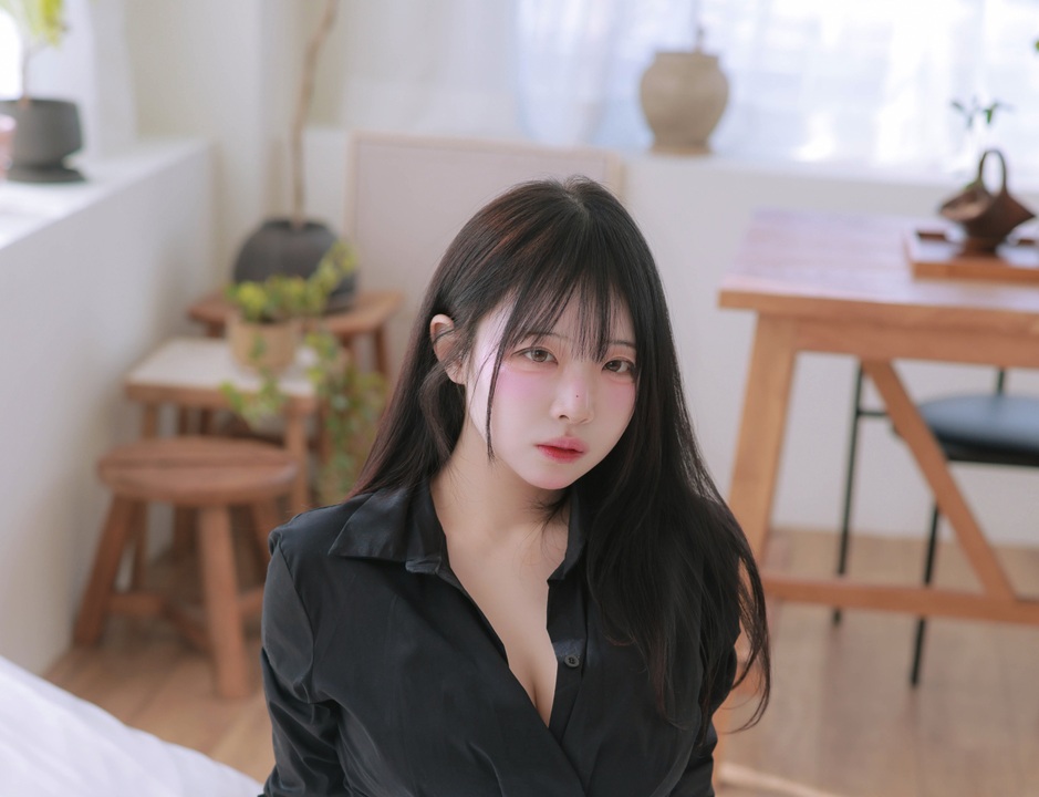MomoRina（Rinaモモリナ） - Housemaid Forbidden Time｜105P+5V · 4.85GB · 禁钟女仆-玩图志