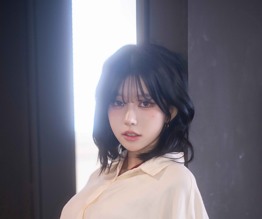 Choi_Somi - SOME in RED｜75P · 643MB · 红黑切光，她在Herovia第九册里把热情穿成铠甲-玩图志