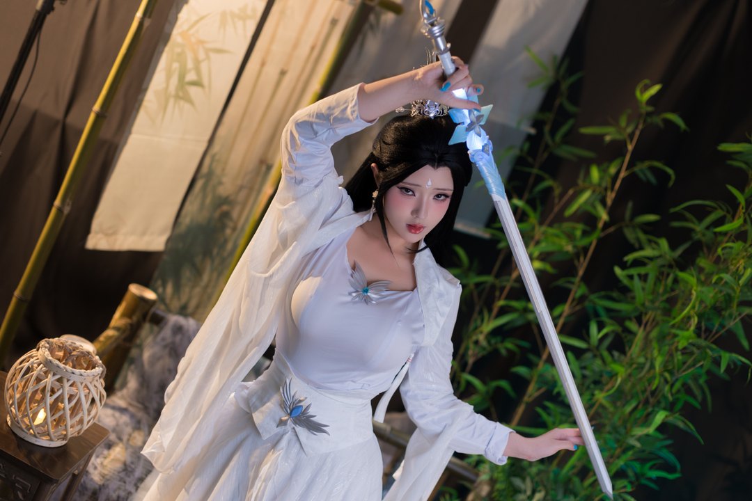 钛合金TiTi 陆雪琪｜104P+3V 天琊出鞘，她在青云山巅把“雪琪”的冷演成诛仙剑阵里唯一不落的月光-玩图志