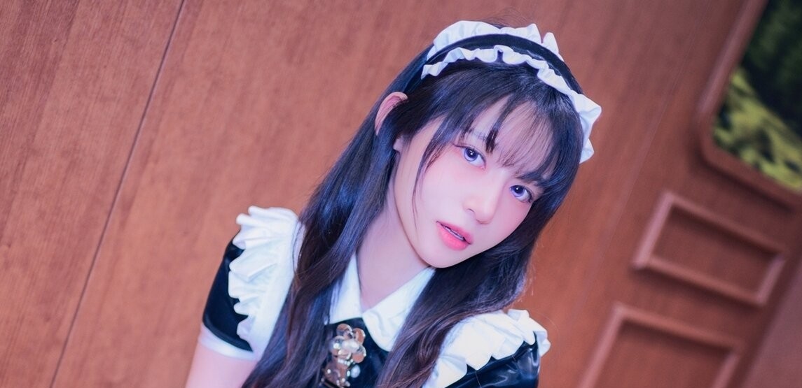 Yeha The First Class Maid｜207P-4.50GB 黑缎与白荷叶，她把“头等女仆”的礼节熬成韩系冷甜-玩图志