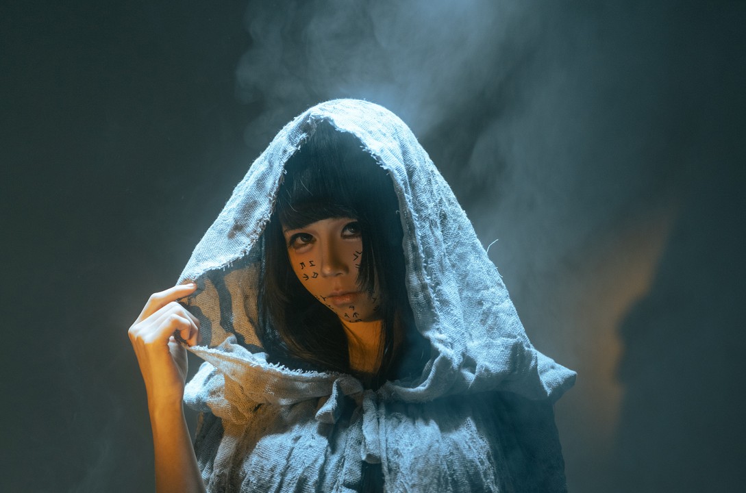 铁手叫兽 八木芽子 女巫｜56P+1V 尖帽与暗烛，他在暗房里把