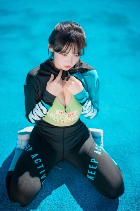 Hendoong (혠둥이) - DJAWA Photo Loose and Tight Jade Blue