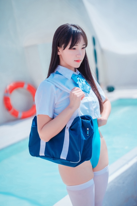Hendoong (혠둥이) - DJAWA Photo Swimming Lessons