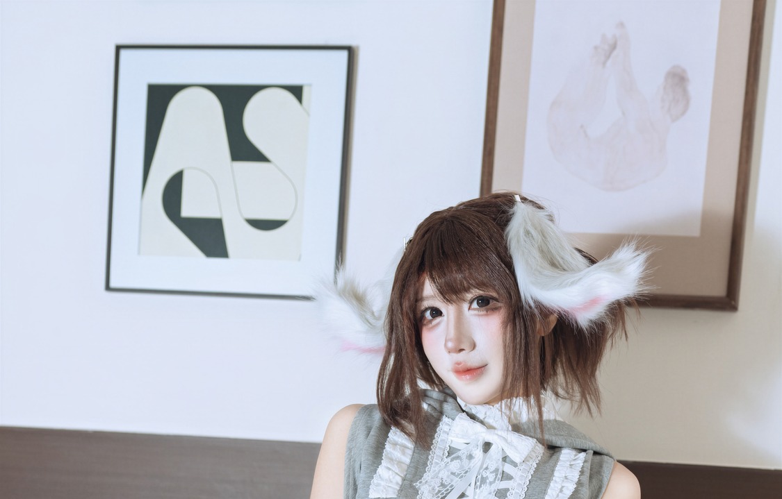 九曲Jean - 2026生日｜40P+6V · 902MB · 烛光卡在皇冠齿尖那秒，她把礼服系带穿成九曲的生日私语-玩图志