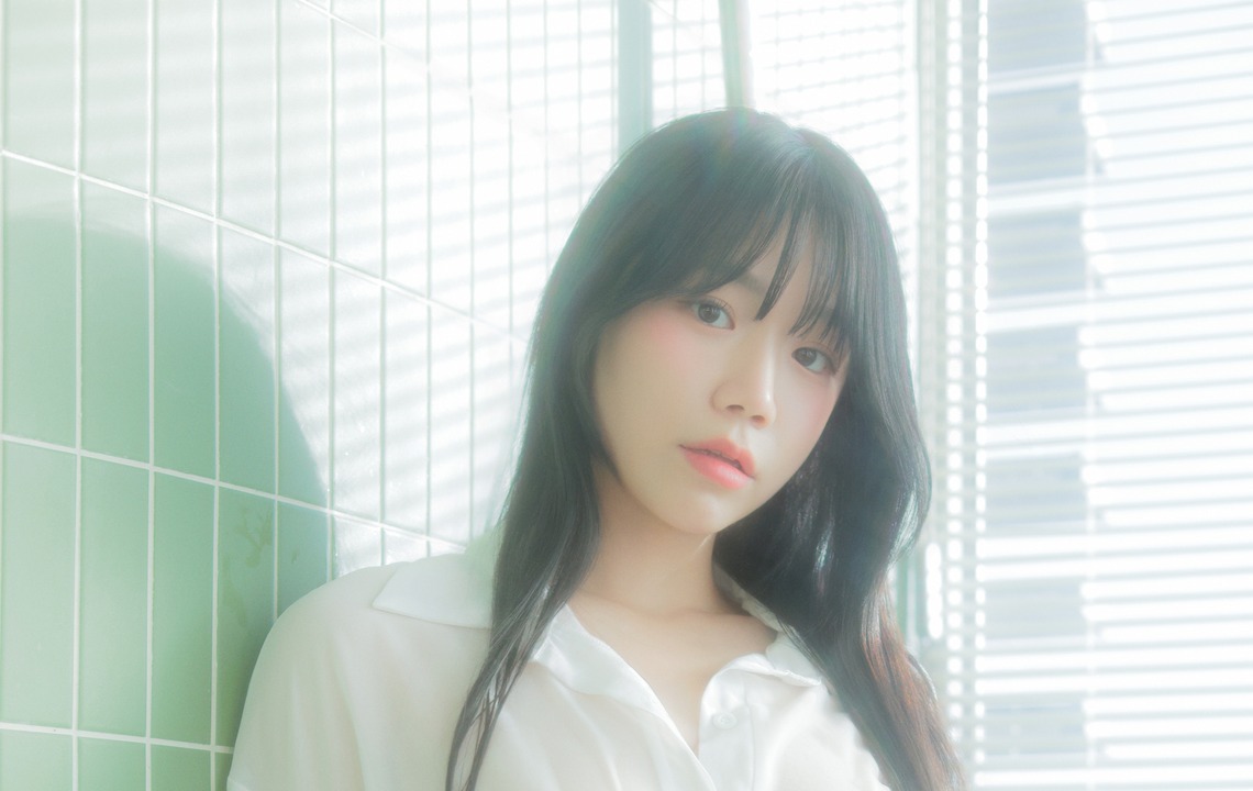 Yui – きれいになったユイ｜93P+16min视频 浴后侧光卡在湿发贴颈那秒，她把「变得干净」穿成重置自己的私语-玩图志