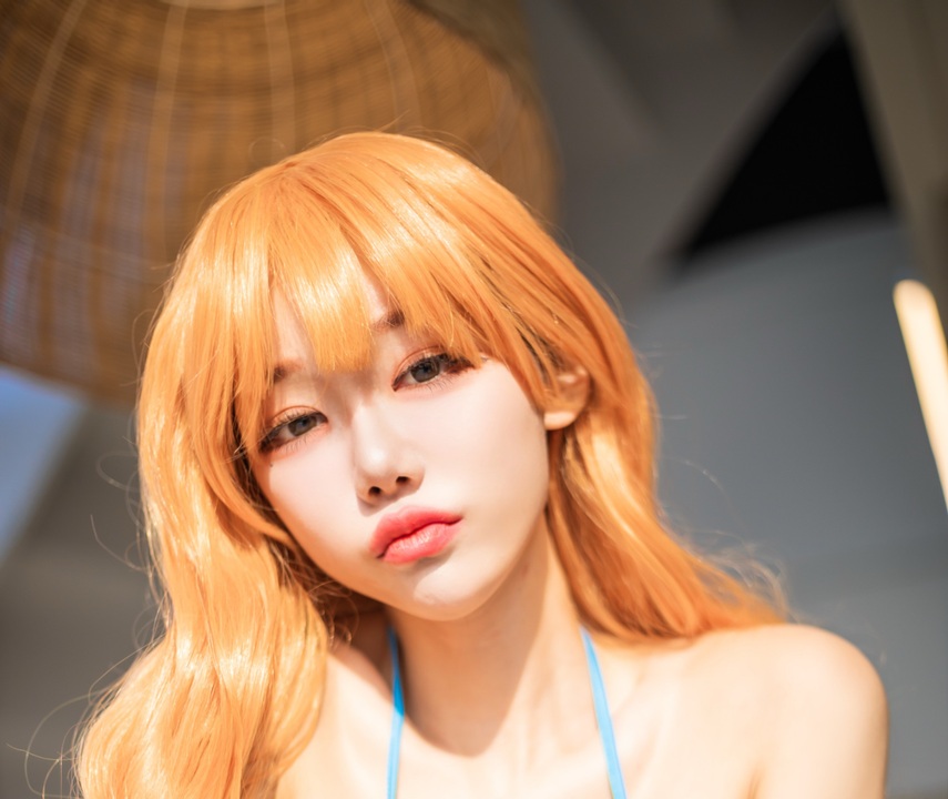 Berry 海贼王 娜美｜42P 棚光卡在绿底白花比基尼勒痕那秒，她把左臂风车刺青穿成草帽航海士的私语-玩图志
