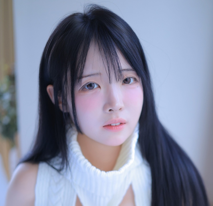 MomoRina - White Sweater｜51P  冬日暖光卡在白毛衣袖口那秒，她把燕麦绒感穿成모모리나的私语-玩图志